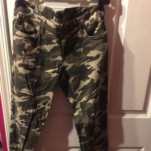 Camo jeans